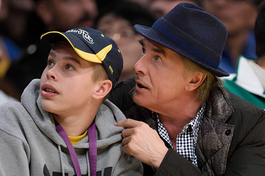 Jasper Breckenridge Johnson mit Vater Don Johnson bei einem Lakers-Spiel im Staples Center