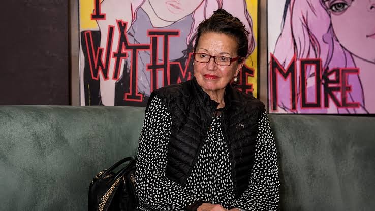 Ein Porträt von Ursula Griebner, der Mutter der Sängerin Nena